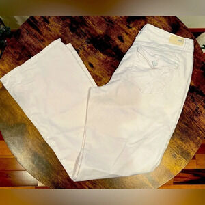 FADE TO BLUE | women’s white denim jeans. Size: 12